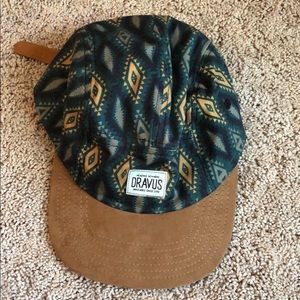 Dravus strap back hat